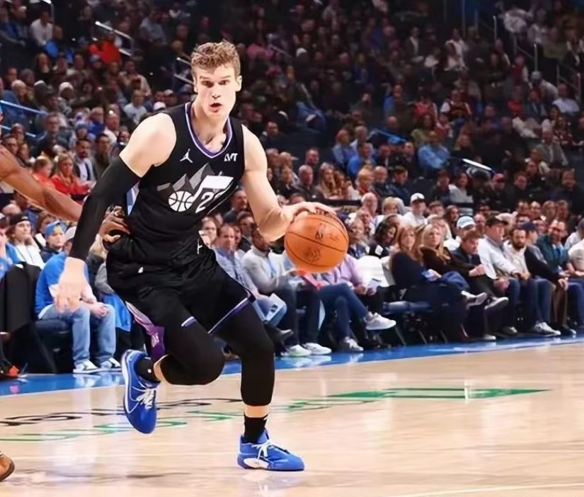 星空体育官网登录网址-关于爵士队开启连胜模式，西部前五日蓬勃的信息