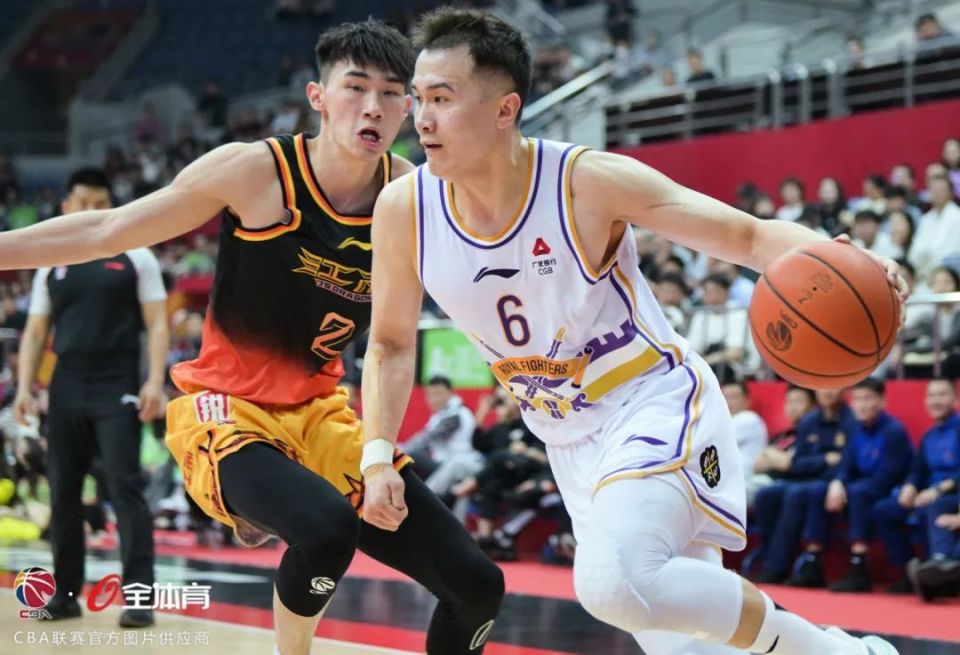 星空体育链接-北京队主场惨败江苏男篮，状态低迷引担忧的简单介绍
