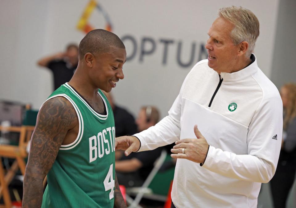 星空体育官方登录入口-超级球星转会:篮网队签下顶级国外球员(深扒篮网球迷要小心!超级球队从来没活过3年)