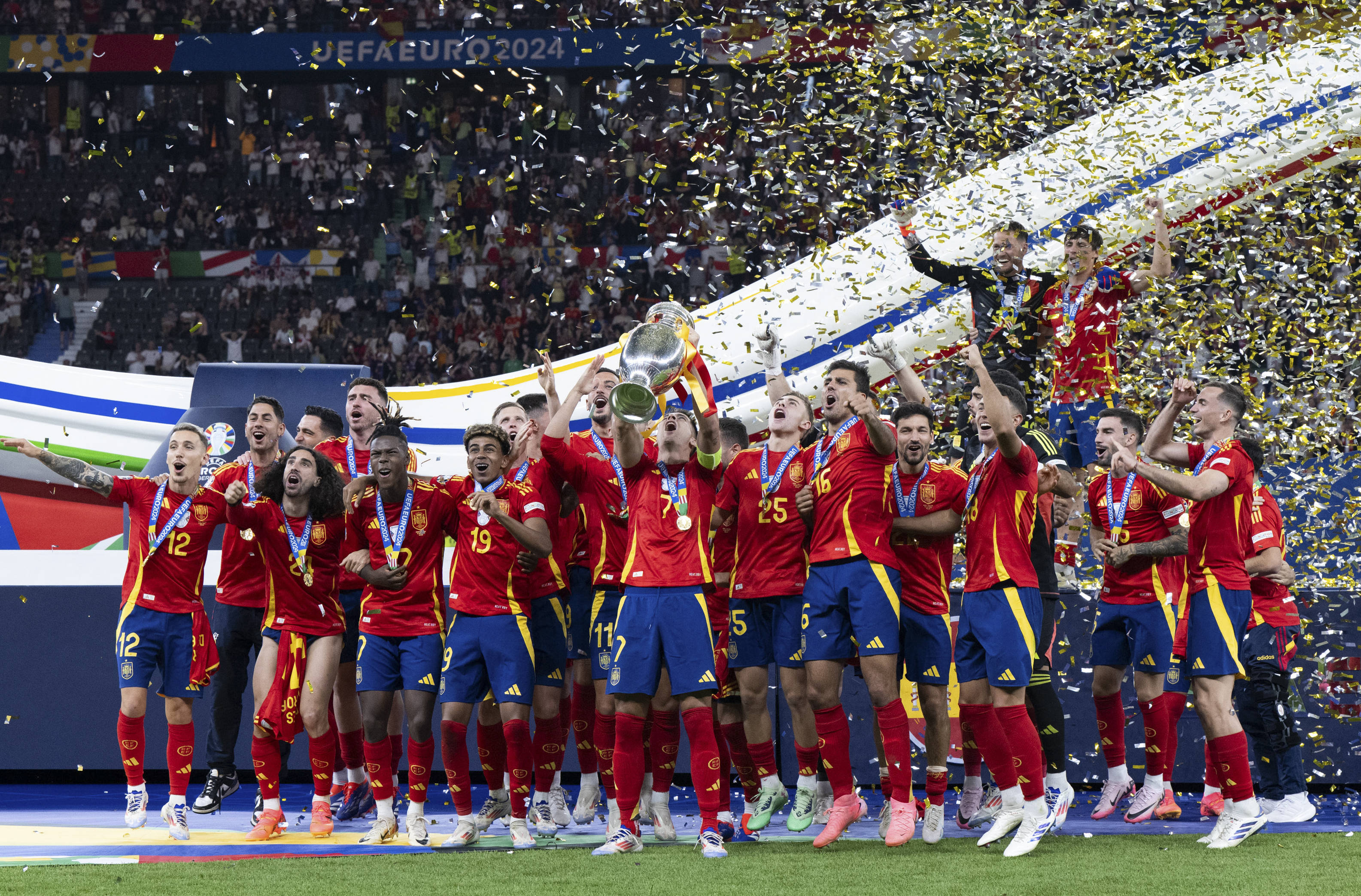 星空体育直播-欧洲女足赛事中，德国队夺冠