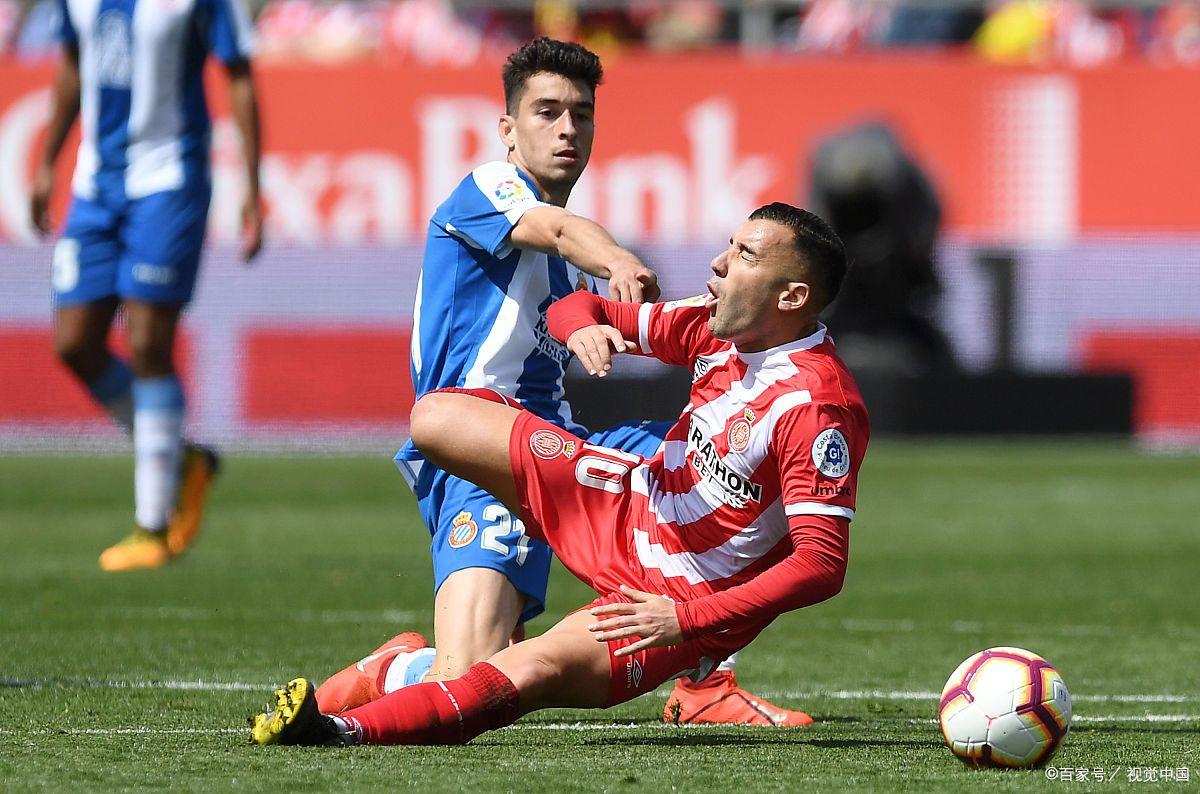 星空体育平台-波兰客场不敌西班牙，遭受惨败