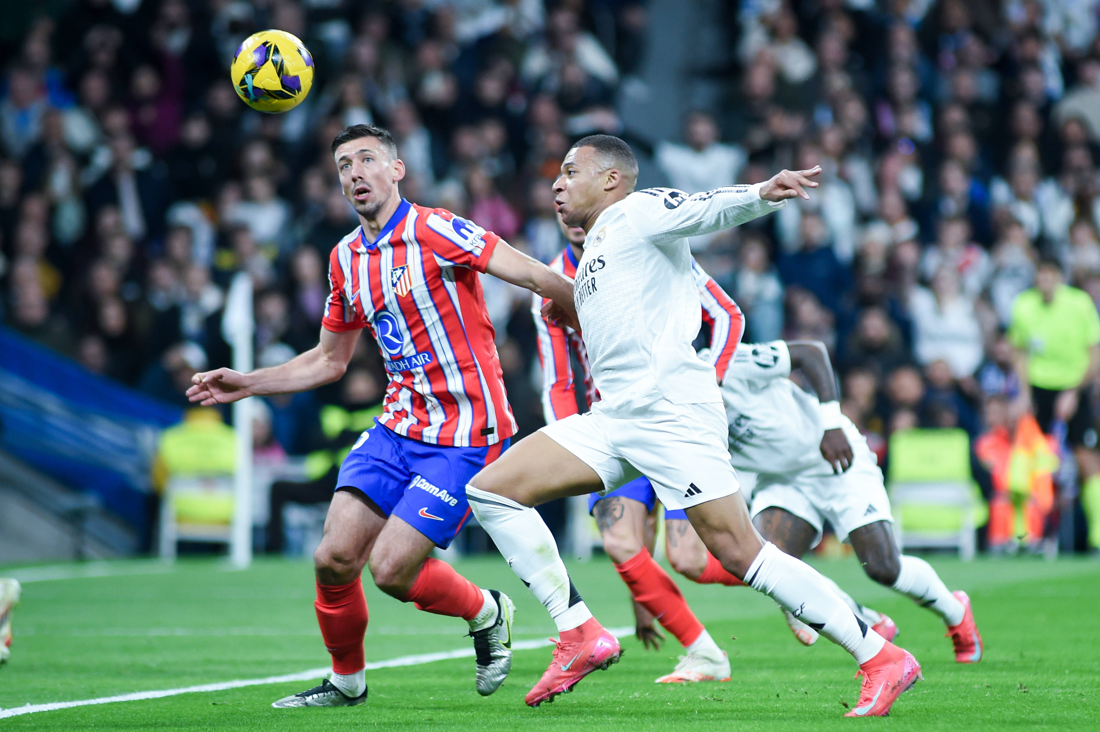 包含皇家马德里队客场取胜,继续领跑积分榜的词条 包含皇家马德里队客场取胜,继续领跑积分榜的词条