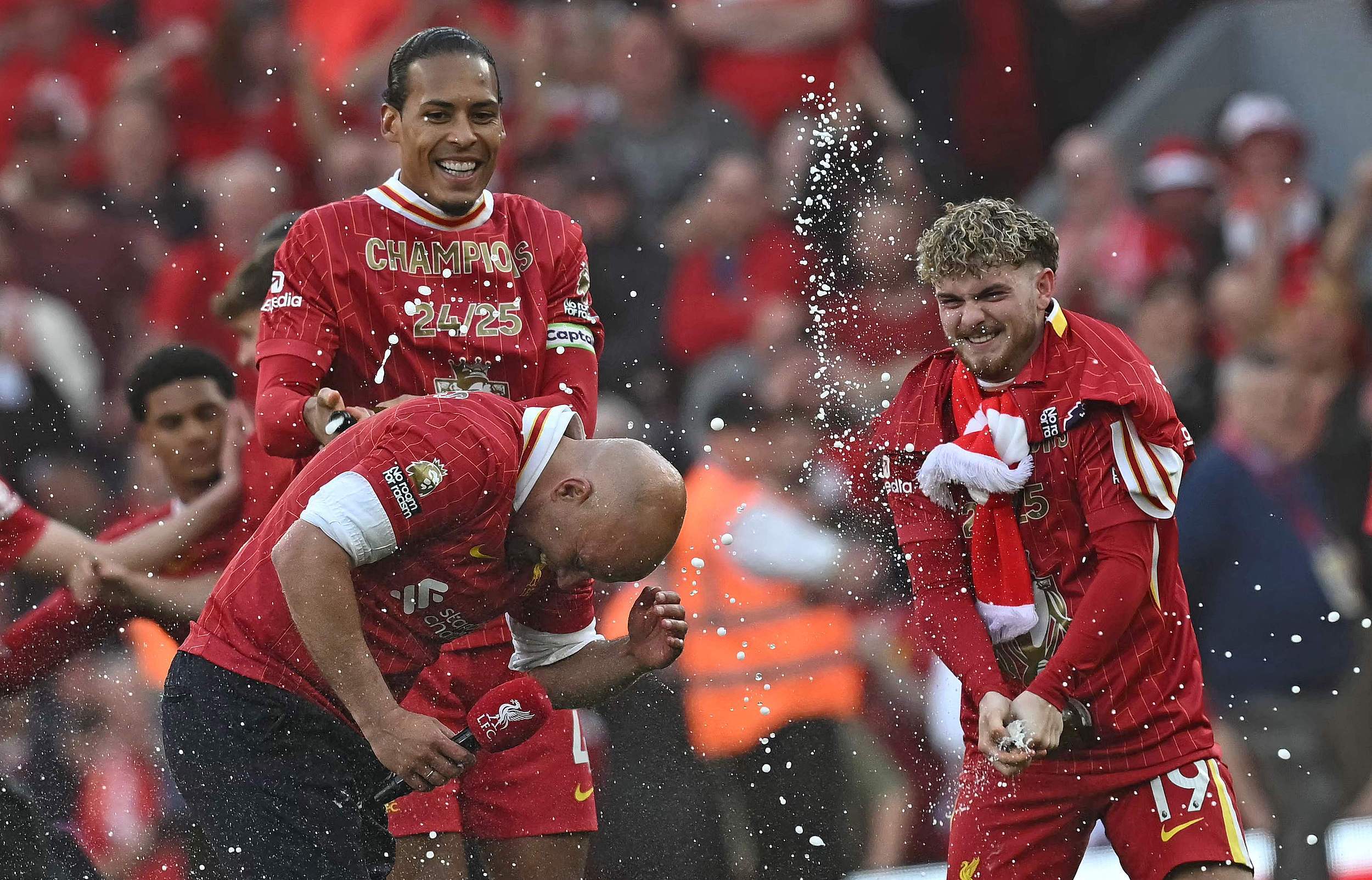 星空体育网页版-利物浦客场大胜沃特福德，重登联赛榜首