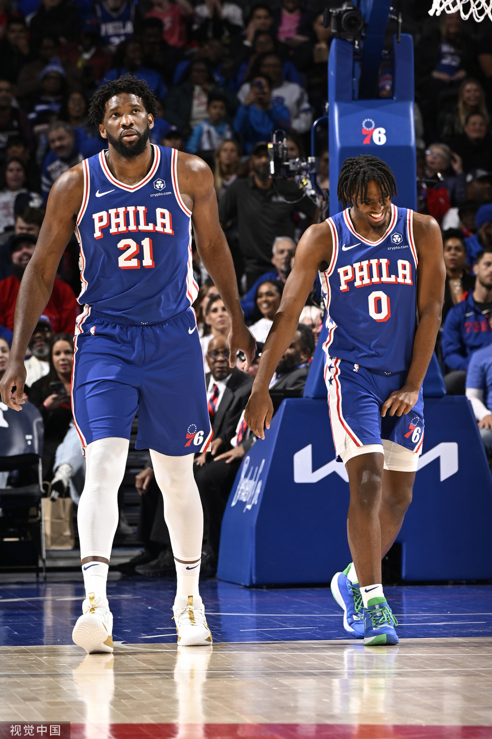 星空体育官方登录入口-76人逆袭夺胜，恩比德砍下35分
