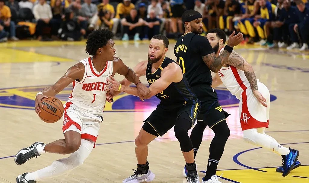 星空体育官方登录入口-世界著名篮球联赛激烈对抗，眼花缭乱！的简单介绍