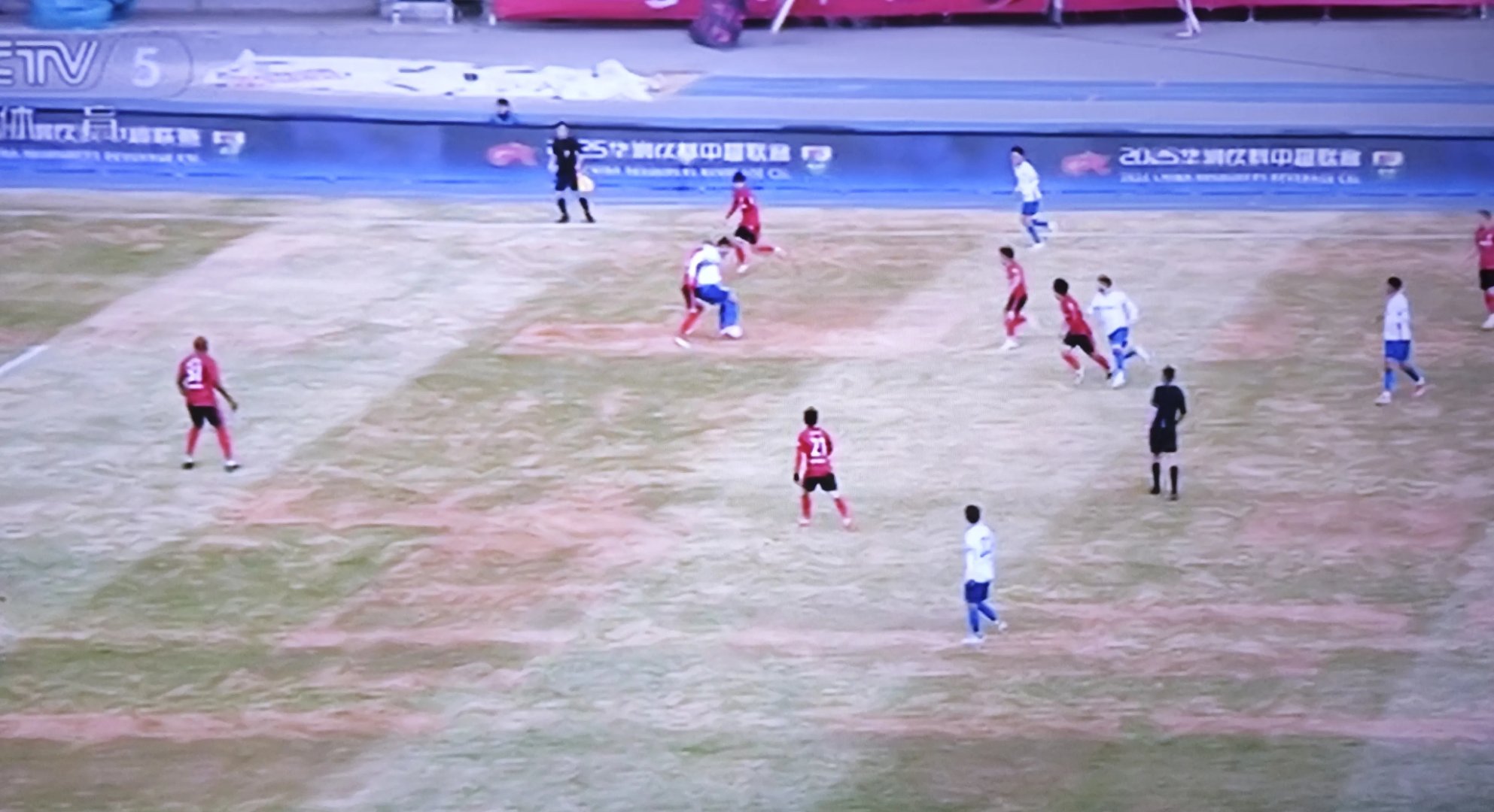 星空体育app下载-长春亚泰客场惨负广州恒大，遭遇两连败的简单介绍