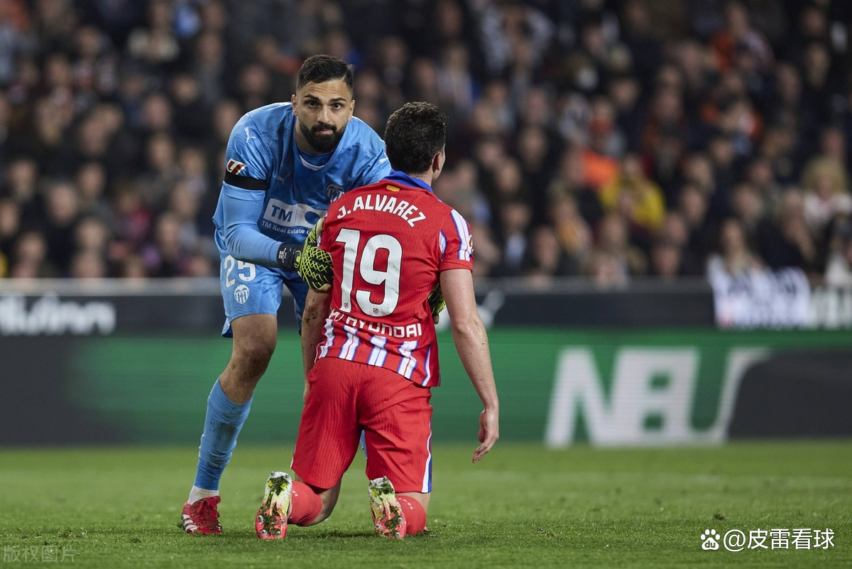 瓦伦西亚后卫送礼，助攻打破僵局