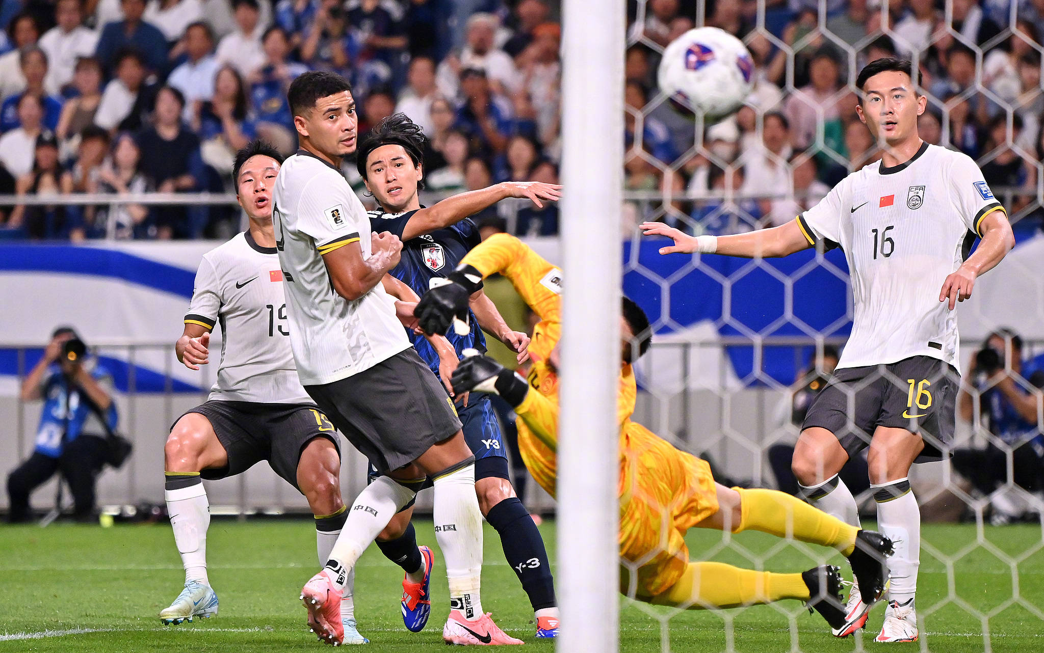 关于战况激烈,球员心有余悸,全力以赴的信息 关于战况激烈,球员心有余悸,全力以赴的信息