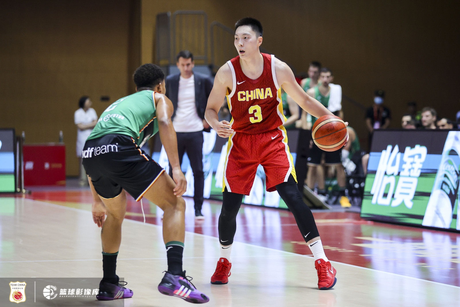 队长关键绝杀球，助球队成功逆转击败对手