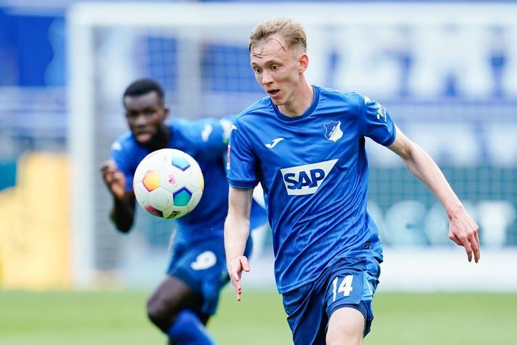 霍芬海姆坐镇主场迎战强敌，士气高涨的简单介绍