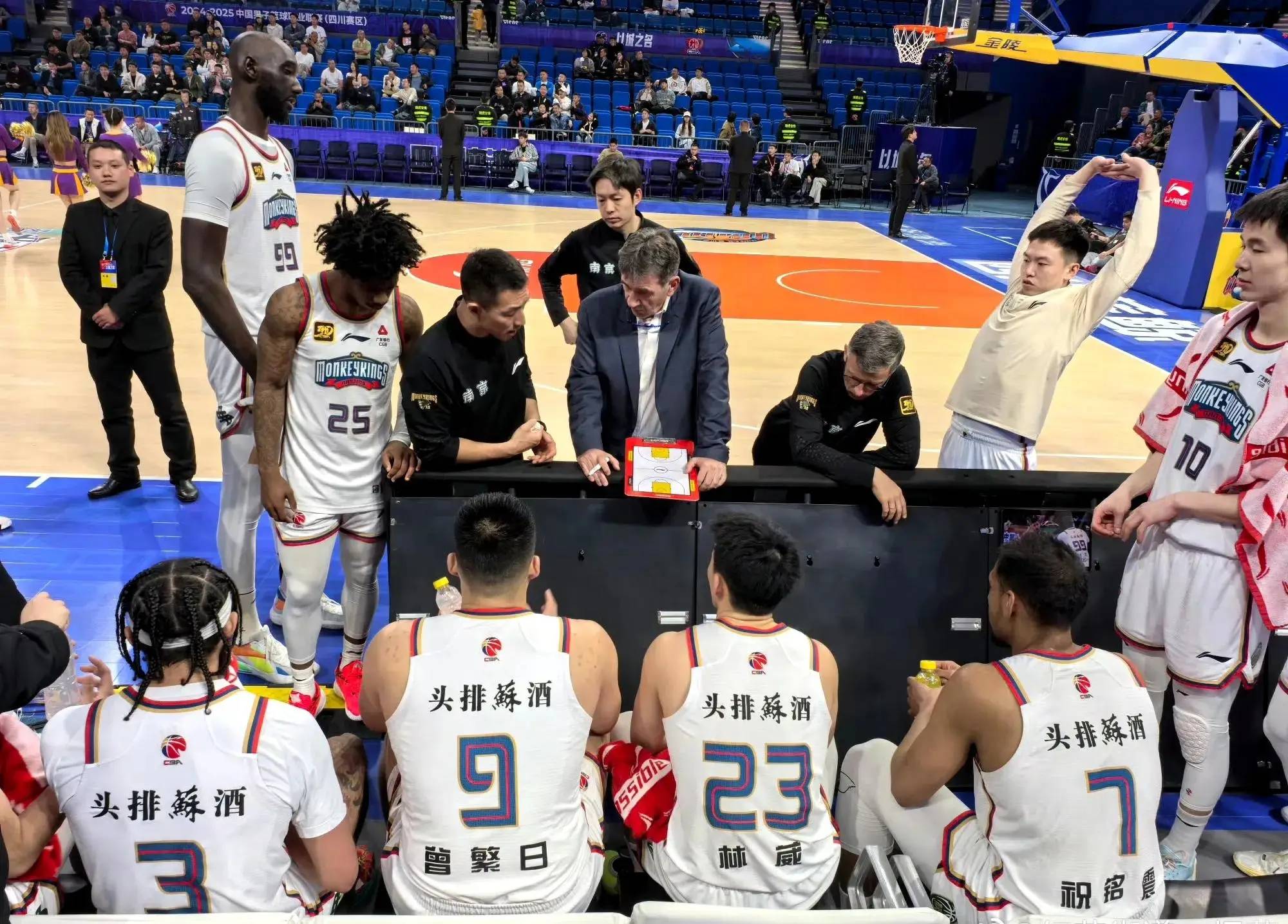 星空体育直播-前任名帅回归执教，球队复苏势头明显的简单介绍