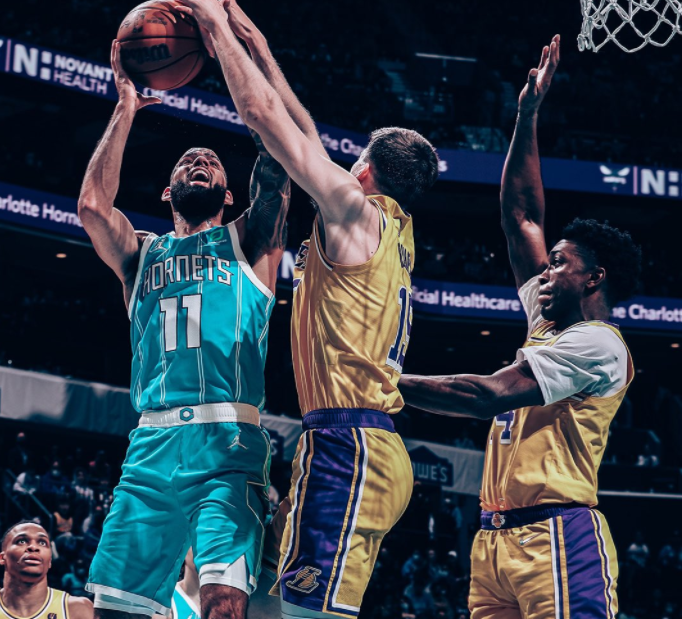 星空体育注册-包含云达不莱梅在主场惨败，遗憾错失分的词条