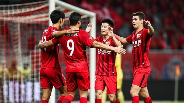 星空体育馆-包含上港稳扎稳打，击败鲁能不畏难度，冠军前景一片乐观的词条