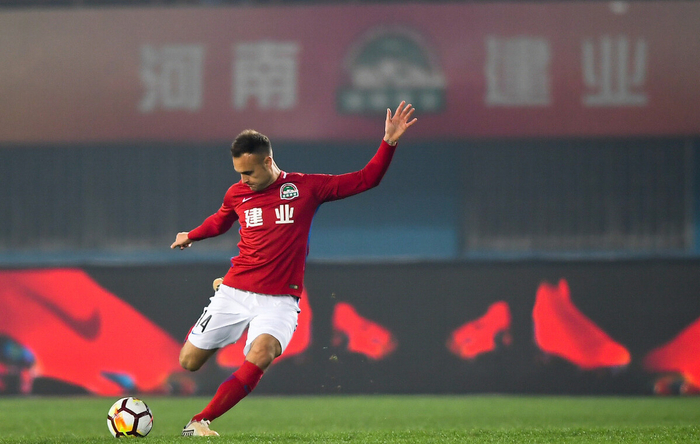 星空体育网页版-包含建业主场战平恒大，取得宝贵一分的词条