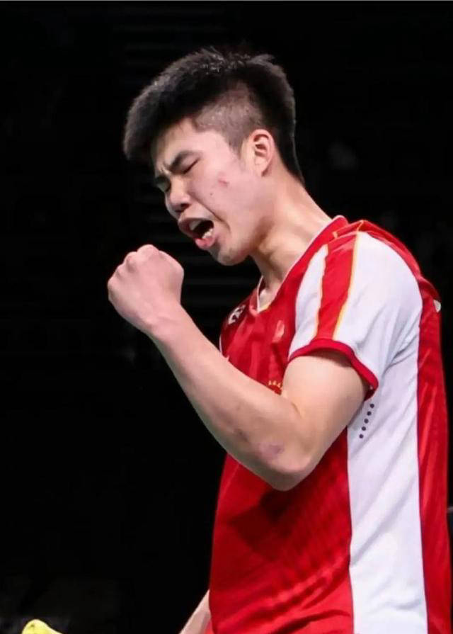 选手迎战激烈竞争,展示强大实力 选手迎战激烈竞争,展示强大实力