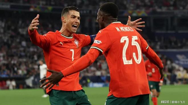 星空体育馆-包含葡萄牙对阵西班牙，双方实力均衡赛况激烈的词条