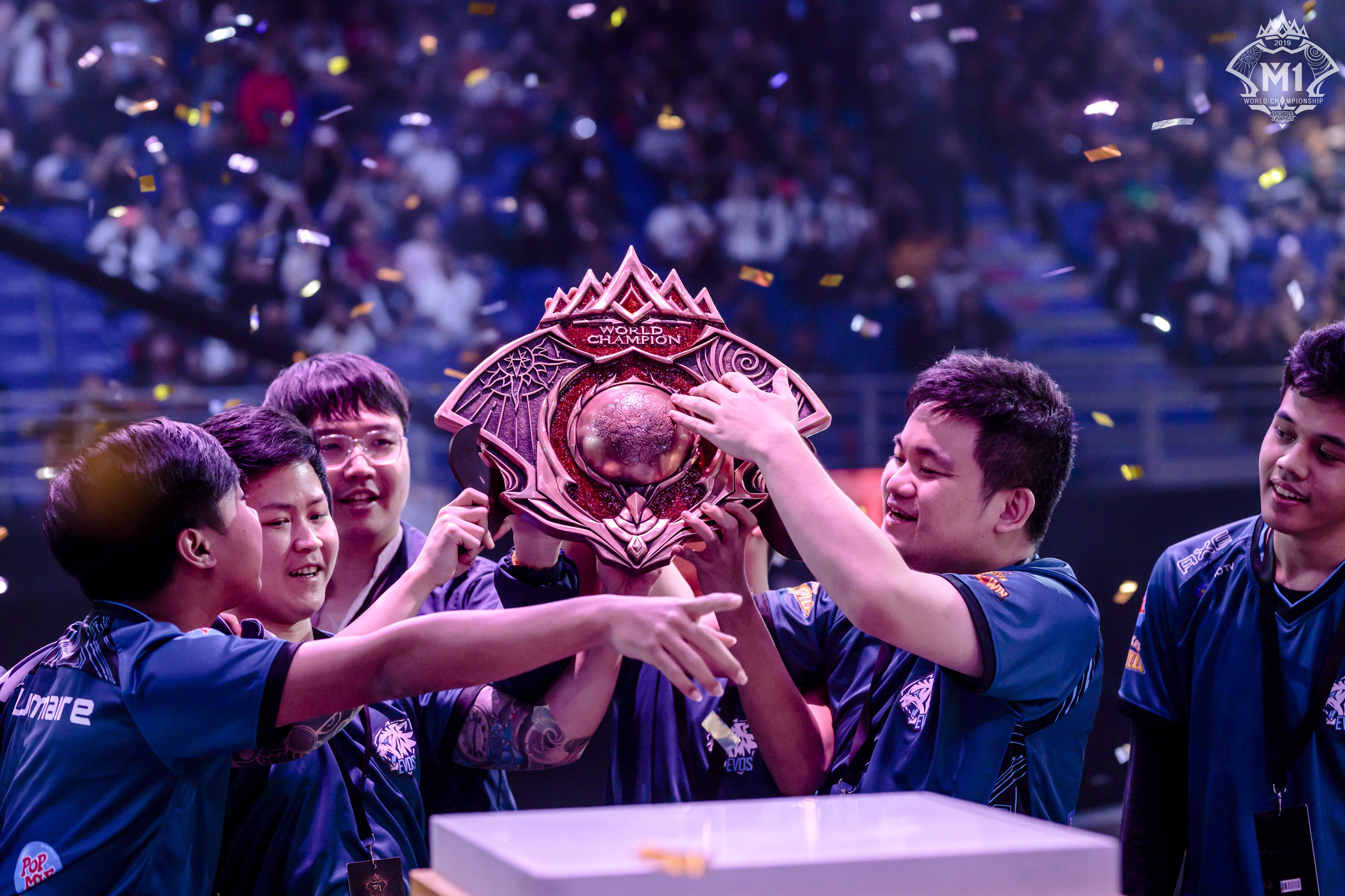 决战时刻球队团结一心取得胜利的简单介绍