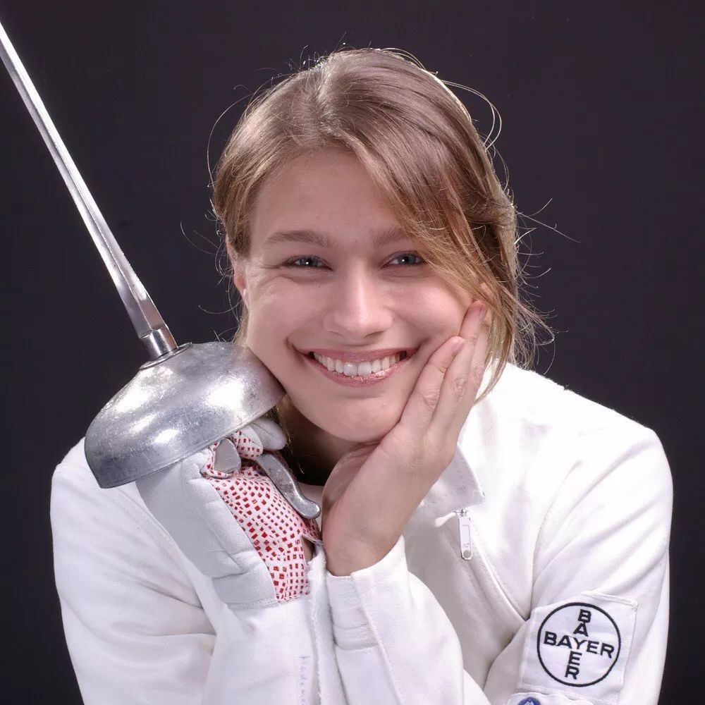 德国击剑队员实力抢眼成功晋级