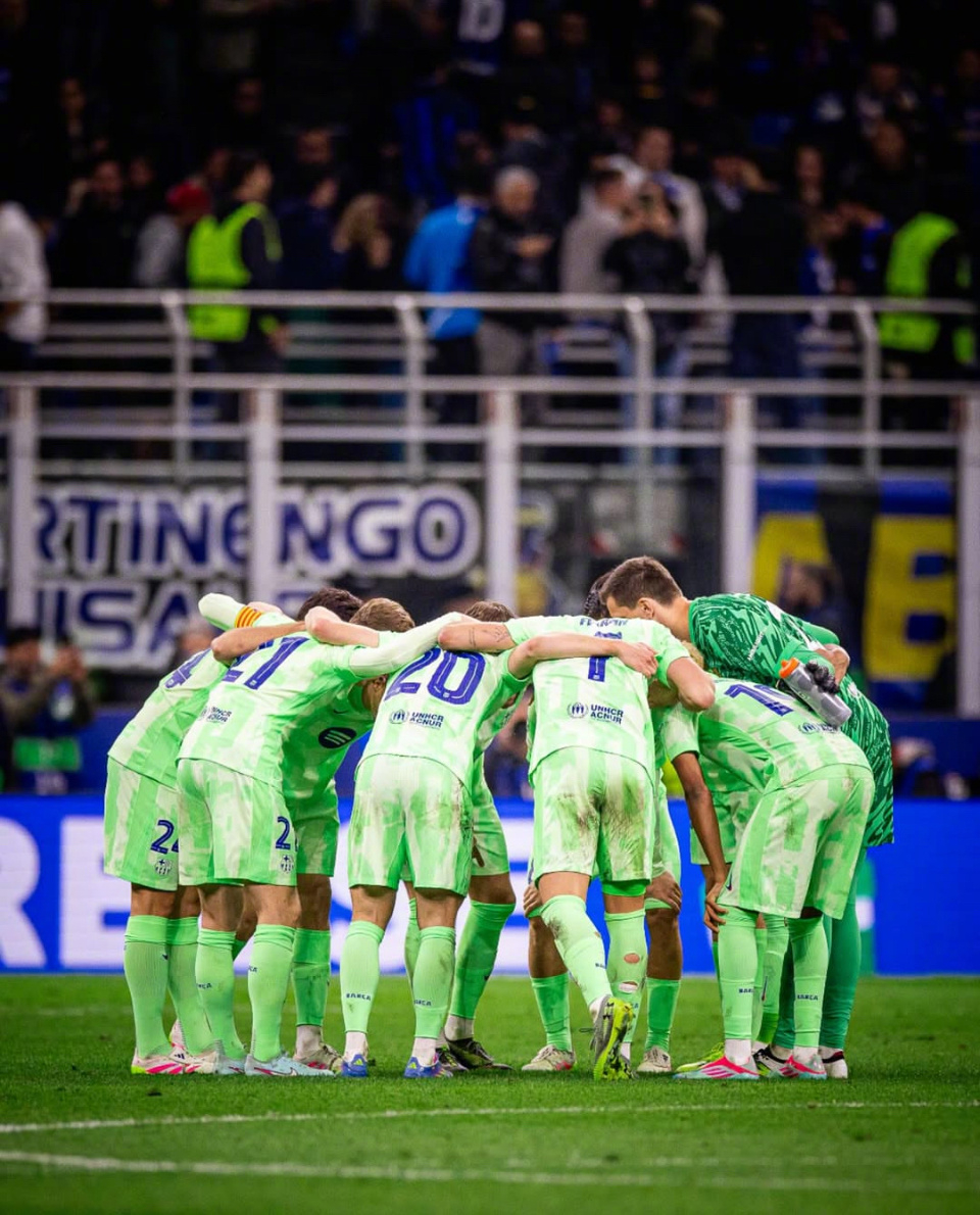 包含尤文遭遇尴尬，欧冠冠军梦遥不可及的词条