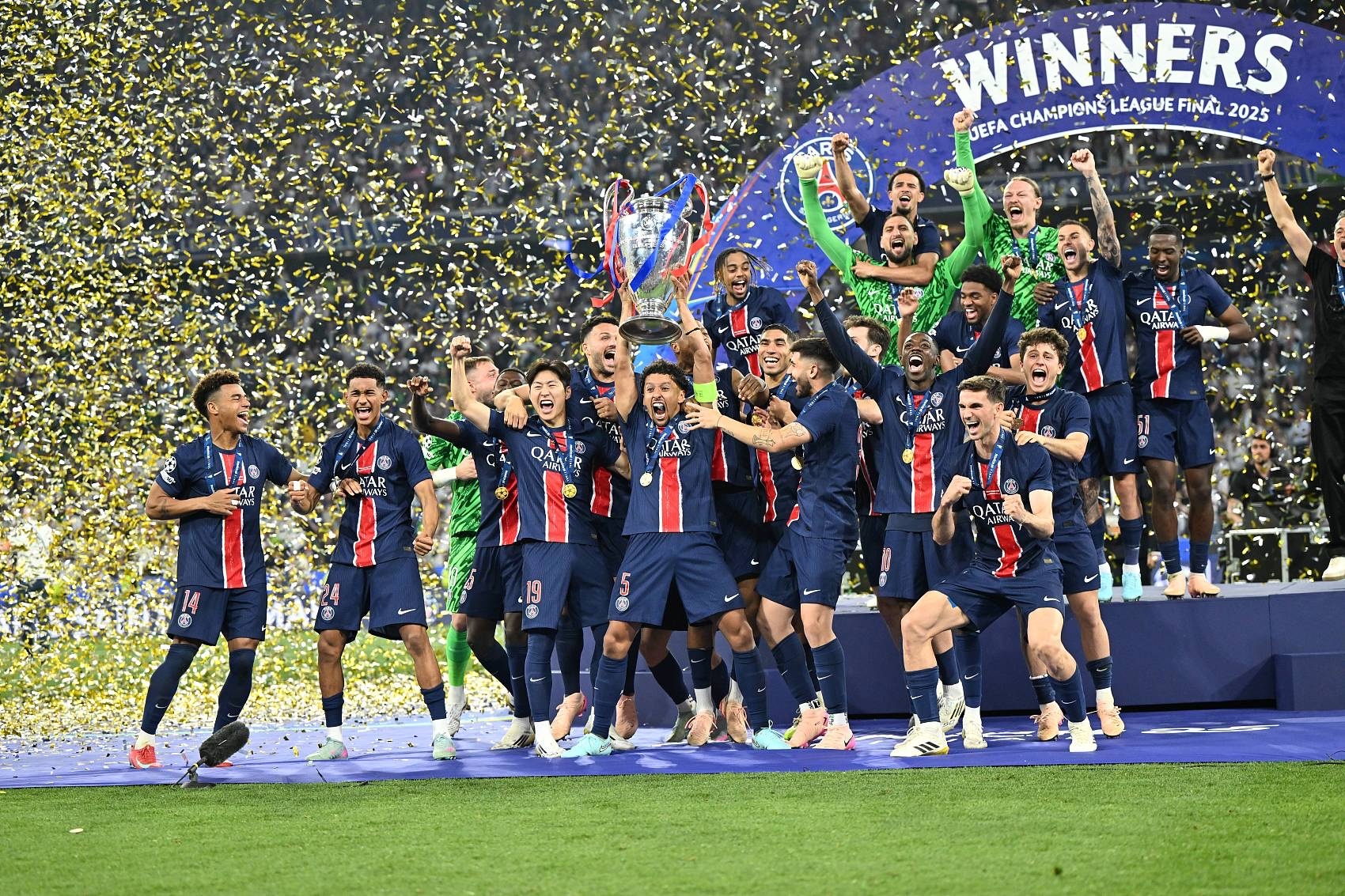 马德里竞技重返巅峰，齐祖圆梦欧冠的简单介绍