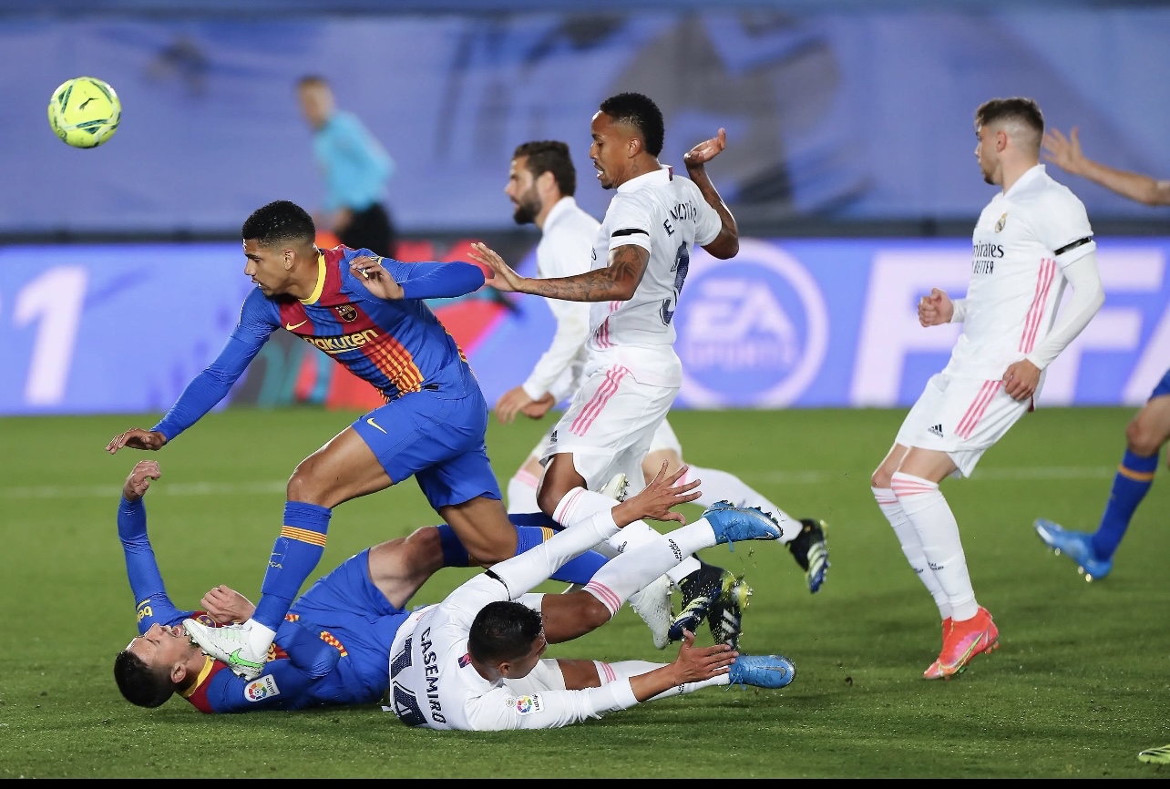 星空体育课程-皇马客场抢分，梅西巴萨屈居次席