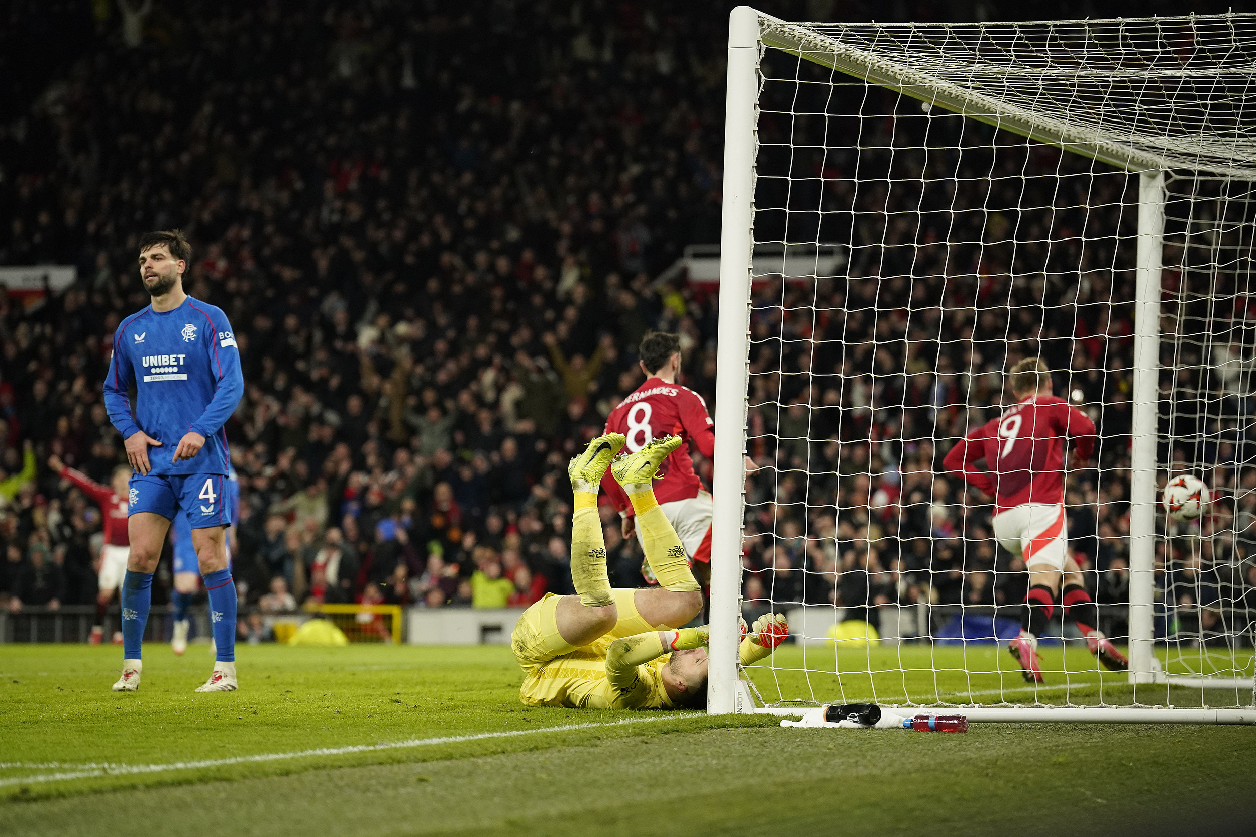 星空体育官方入口-曼联逆转战胜对手，势不可挡的简单介绍