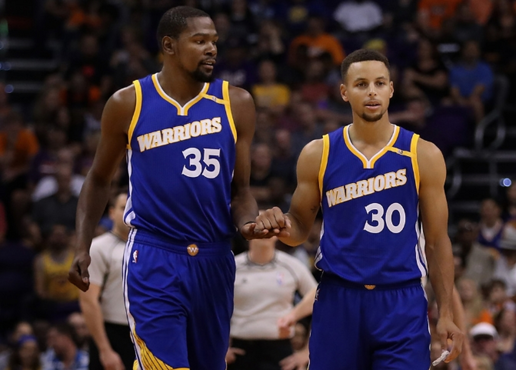 勇士队将迎来新赛季挑战，艾弗森回归状态良好